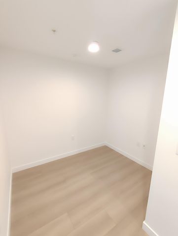 Century City. Brand New Two Bed/Two Bath Condo in the Heart of Surrey City Centre - Photo 5