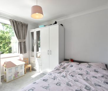 Stroudwater Park, WEYBRIDGE, KT13 - Photo 6