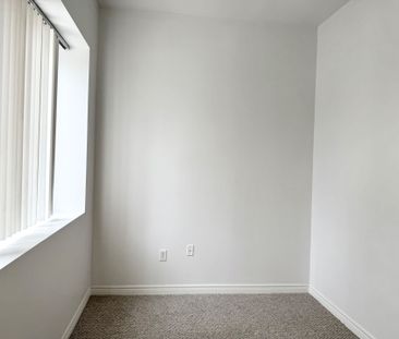 For Lease - 6365 DRUMMOND Road Unit# 114, Niagara Falls, Ontario - Photo 1