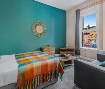 229 HYDE PARK ROAD Leeds - LS6 1AH - Photo 4