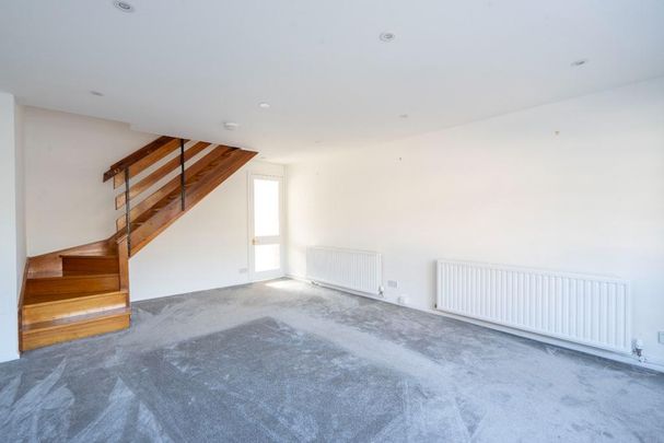 2 bedroom semi-detached house to rent - Photo 1