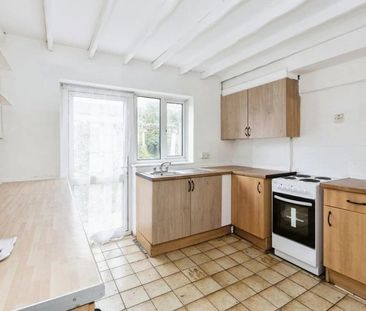 Room in a Shared House, Cowbridge Lane, IG11 - Photo 2