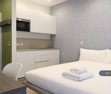 Studio to rent - Photo 5