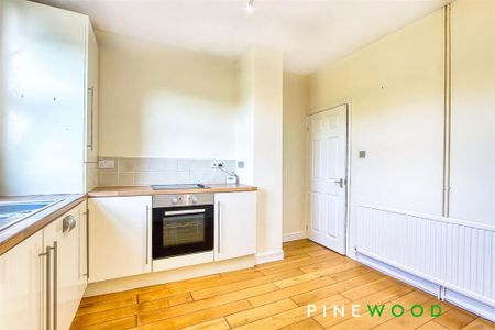 2 bedroom terraced house to rent - Photo 5
