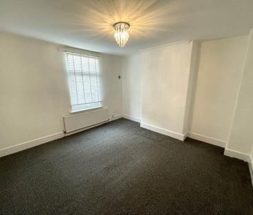 2 bedroom house to rent - Photo 3