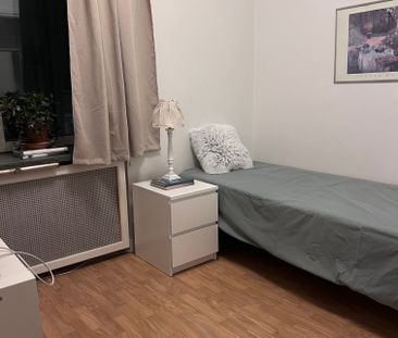 Norr Mälarstrand, Stockholm - Photo 2