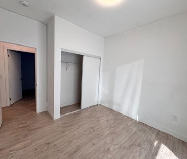 For Lease - 176 Clonmore Drive Unit# 4, Toronto, Ontario - Photo 2