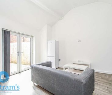 Henry Road, Lenton, NG7 - Photo 2