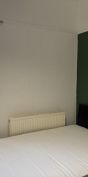 5 bedroom terraced house to rent - Photo 1