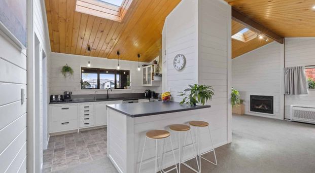 Quiet Morrinsville Retreat - Photo 1