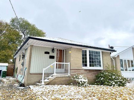 For Lease - 29 Monterrey Drive, Toronto, Ontario - Photo 2