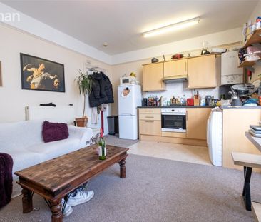 4 bedroom terraced maisonette to rent - Photo 4