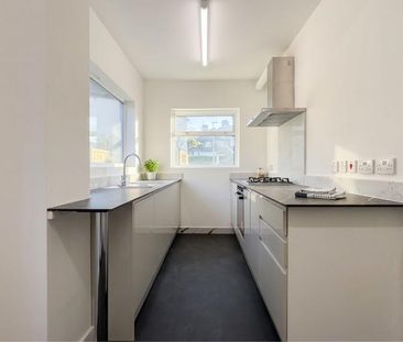 3 bedroom detached house to rent - Photo 3