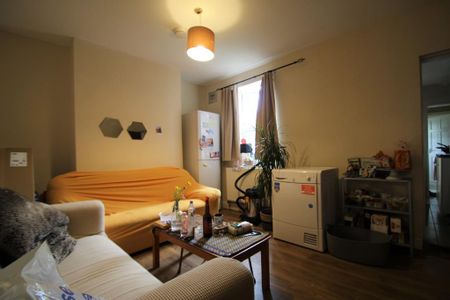 5 bedroom terraced house to rent - Photo 5