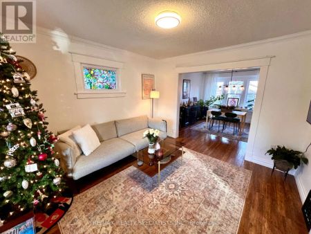 134 YORK STREET - Photo 2