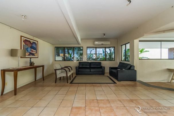 Apartamento com 2 quartos e 70m² para alugar em Mont Serrat, Porto Alegre. - Photo 1