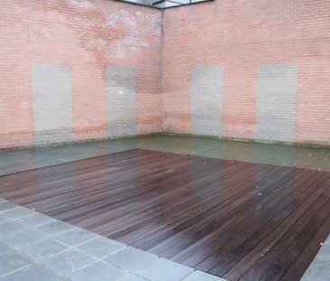 Zeer ruim gelijkvloersappartement met 2 slaapkamers en prachtig terras - Photo 1