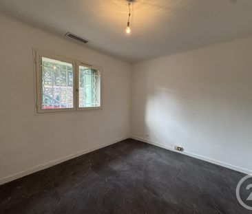 Location Appartement 4 pièces 81m² MARSEILLE 12ème - Photo 4