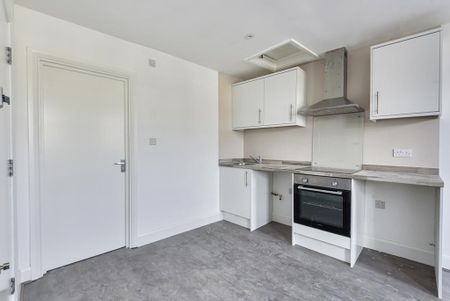 Studio to rent - Photo 3