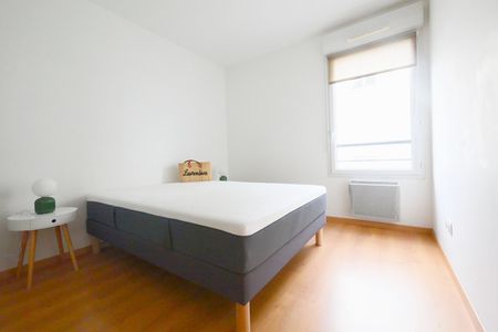 Location Appartement 3 pièces 69m² - Photo 4