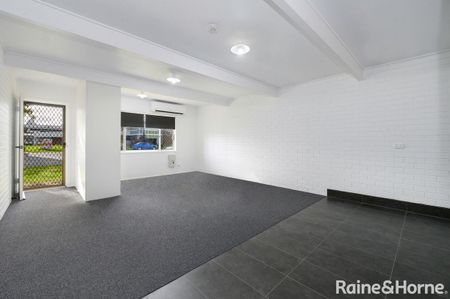 Renovated Unit Close to CBD Available for Rent - Photo 2