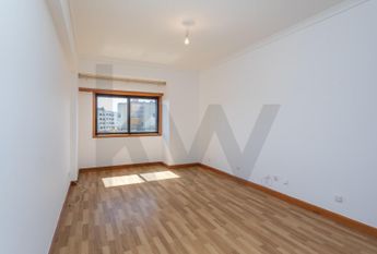 Apartamento T4 em Lisboa