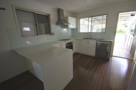 87 Cavendish Road, 4151, Coorparoo Qld - Photo 4