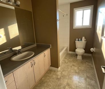 For Lease - 6 White Crescent Unit# Bsm, Barrie, Ontario - Photo 4