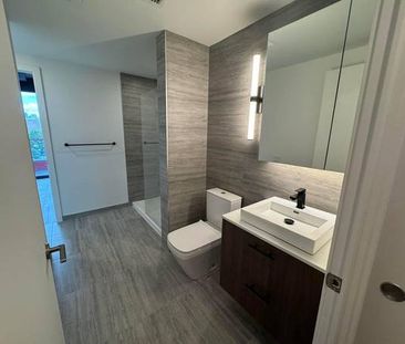 Brand New 2 bedroom 2 bathroom condo - Photo 4