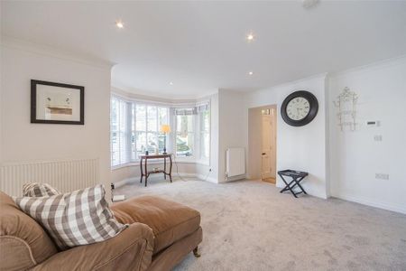 3 bedroom detached house to rent - Photo 3