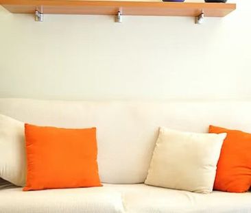 Carrer de l'Encarnació, Barcelona, Catalonia 08025 - Photo 2