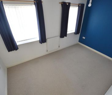 Cadet Close, New Stoke Village, Coventry - Photo 4