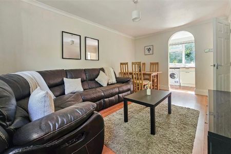 1 Bed Flat, Moseley, B13 - Photo 2