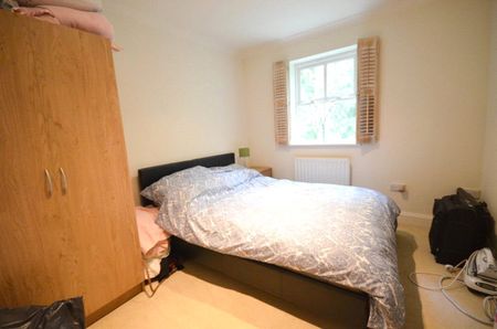 Mansart Court, 10 Olive Shapley Avenue, Didsbury, Manchester, M20 6QB - Photo 2