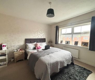 3 bedroom terraced house to rent - Photo 2