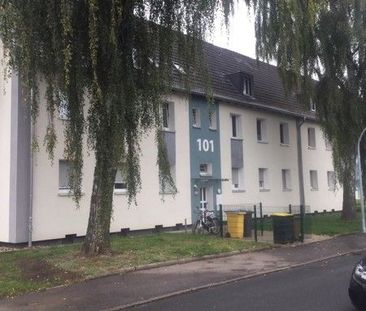 Wannenbad mit Fenster im 1. OG in Ober-Dorstfeld - Foto 1