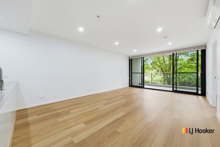 Great Apartment in a Prime Location - Photo 3