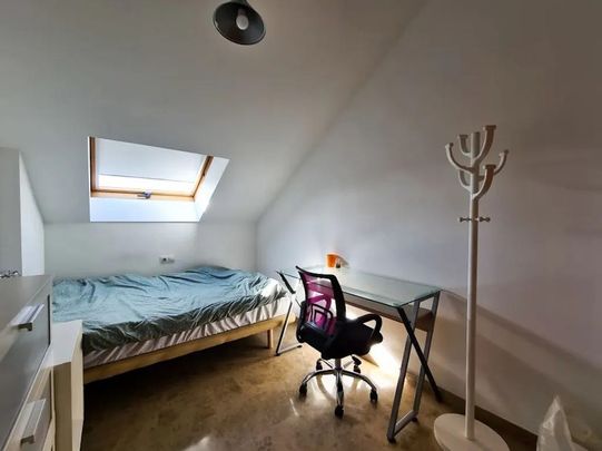 Carrer del Duc de Mandas, Valencia, Valencian Community 46019 - Photo 1