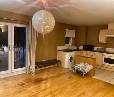Room in a Shared Flat, The Garden House, M4 - Photo 5