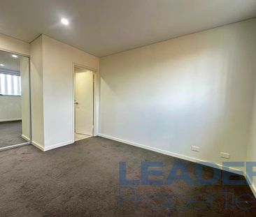 Two bed apartment for lease!! - Photo 3