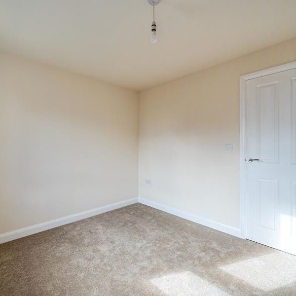 Ilex Drive,Fiddington Fields, Tewkesbury, Gloucestershire - Photo 1