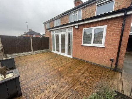 Edward Avenue, LE3 2PF, Leicester - Photo 2