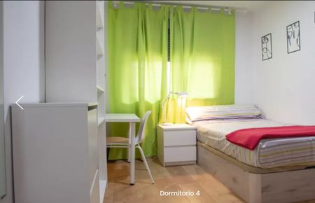 Calle del Jilguero, Madrid, Community of Madrid 28025 - Photo 3