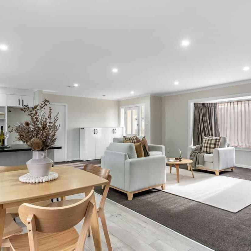 Fully renovated 4 Bedroomed home in Grasmere - Photo 1