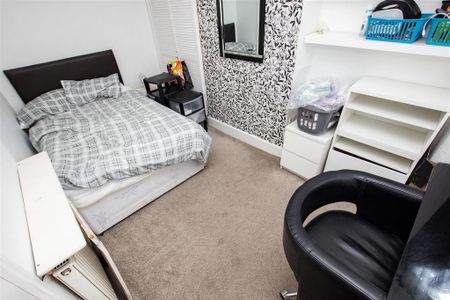 4 bedroom house to rent - Photo 3