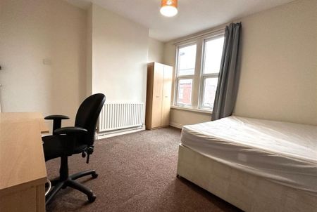 4 bedroom house to rent - Photo 5