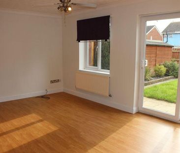 2 bedroom end of terrace house to rent - Photo 5