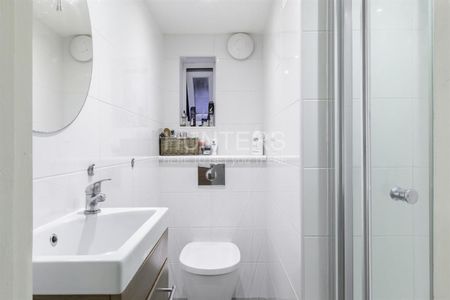 1 bedroom Flat To Let - Photo 4