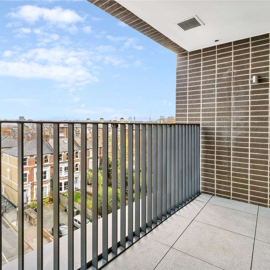 Clapham Road, London, SW9 9FA - Photo 1