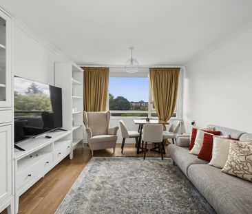 1 Bed Flat, Justin Close, TW8 - Photo 2